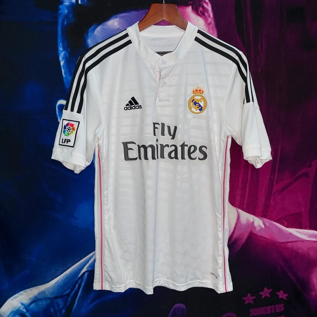 Cristiano-Ronaldo-x-Real-Madrid-2014-2015-home-🇪🇸___halamadrid-_classicfootballshirts-_blokecoreoutfit-_brunolee76-_football1992jersey-_cr7-🐐JPG_20250507233941673.jpg