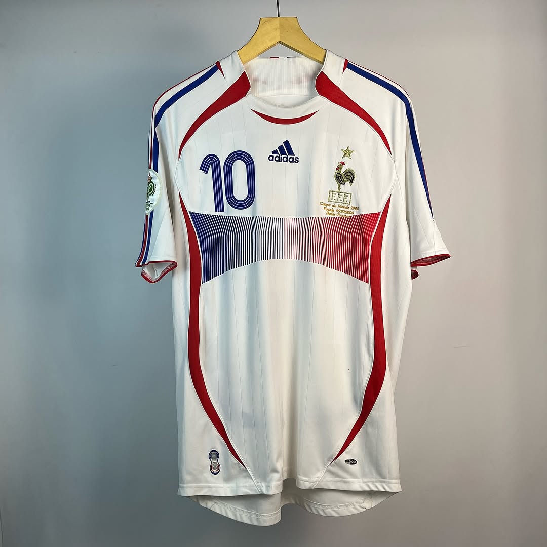 World-Cup-2006-Final_Size-M-73_77-x-54-cm_Condition-Excellent_Prices-IDR-2_850_000-fixed-prices__A-combination-of-design-and-colors-with-a-story-t.jpg